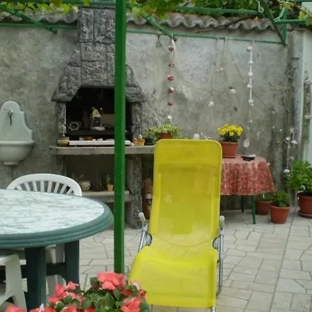 Penzion In With Balcony, Air Conditioning, Wifi, Washing Machine 3541-2